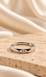 Bague Étincelle en argent 925 avec zircon sur travertin