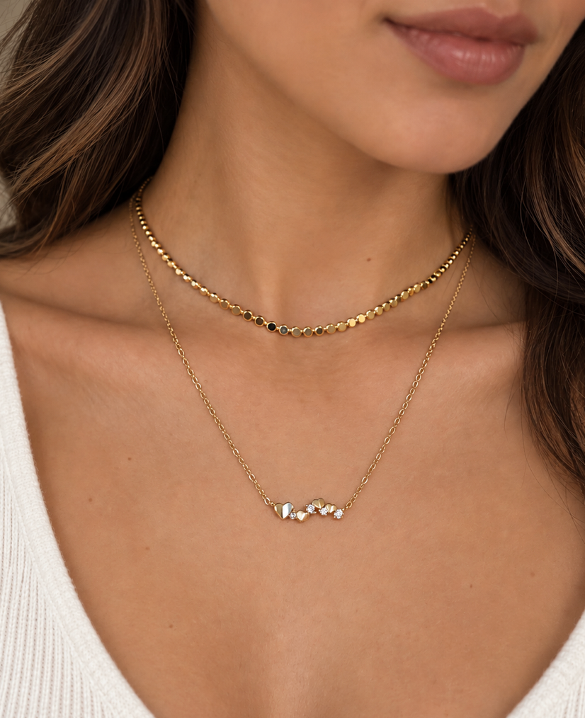 Collier Amorette doré en argent 925 avec petits cœurs et pierres scintillantes