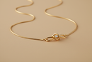 Collier doré avec pendentif